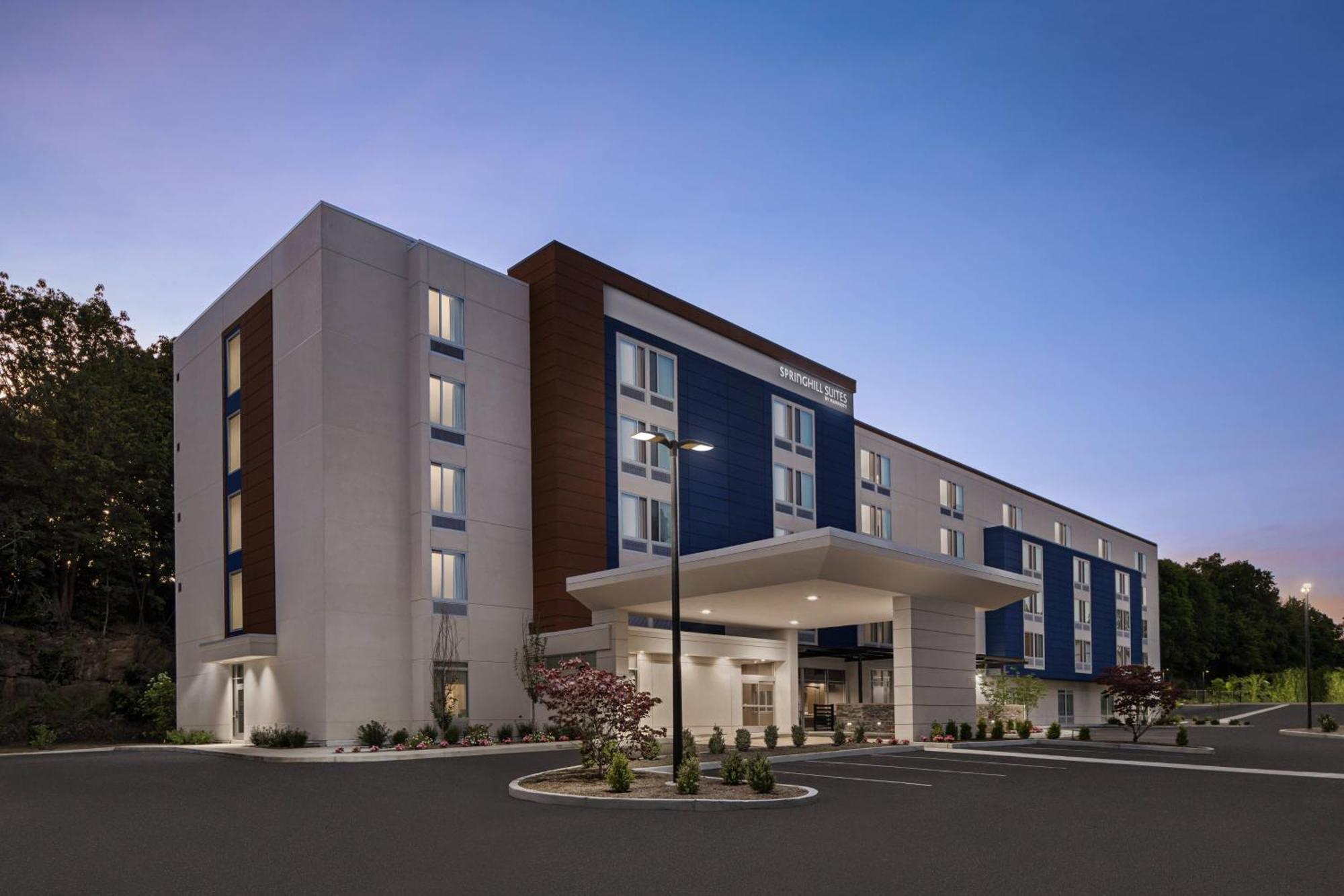 Springhill Suites By Marriott Tuckahoe  Екстериор снимка