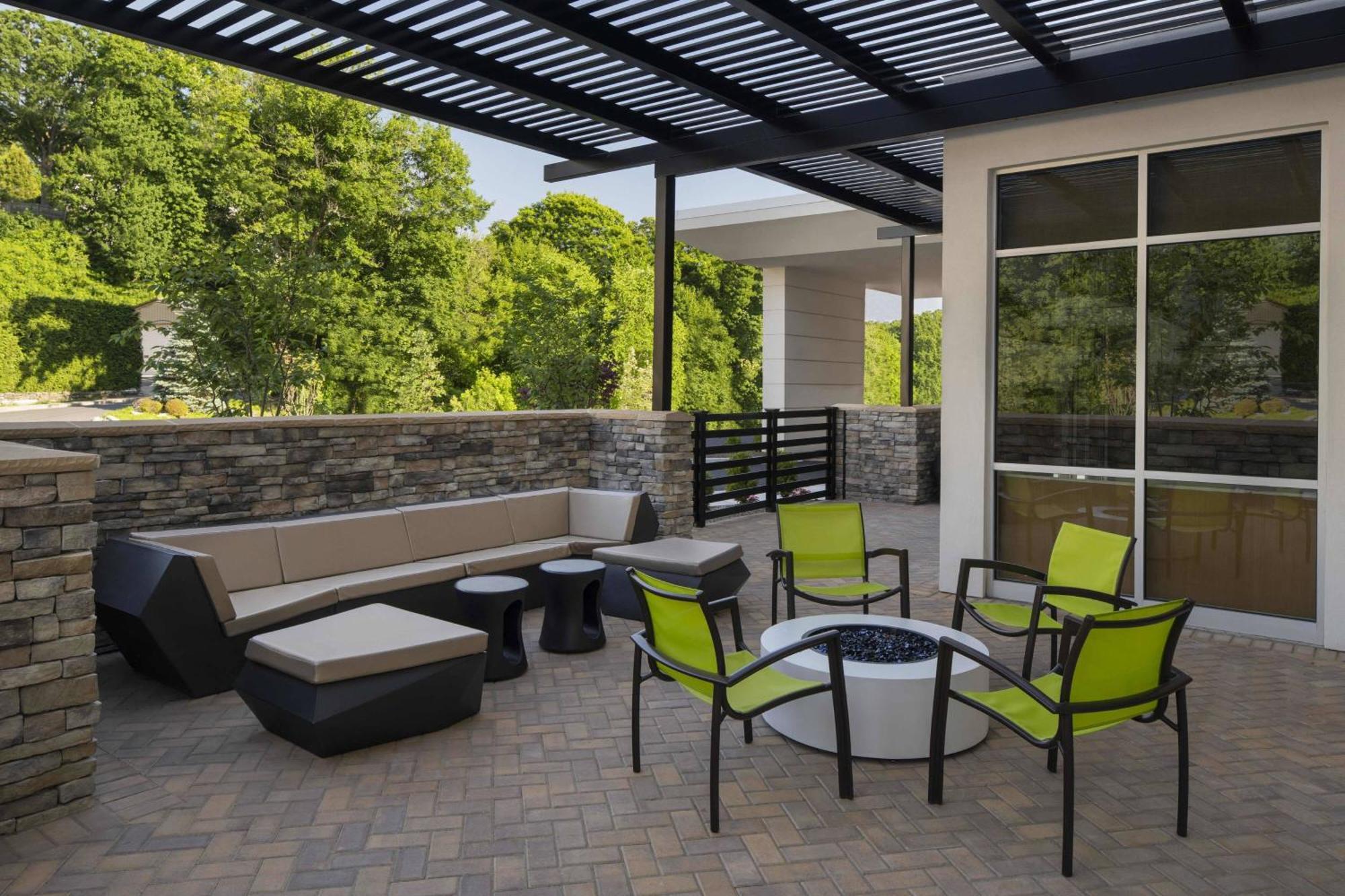 Springhill Suites By Marriott Tuckahoe  Екстериор снимка